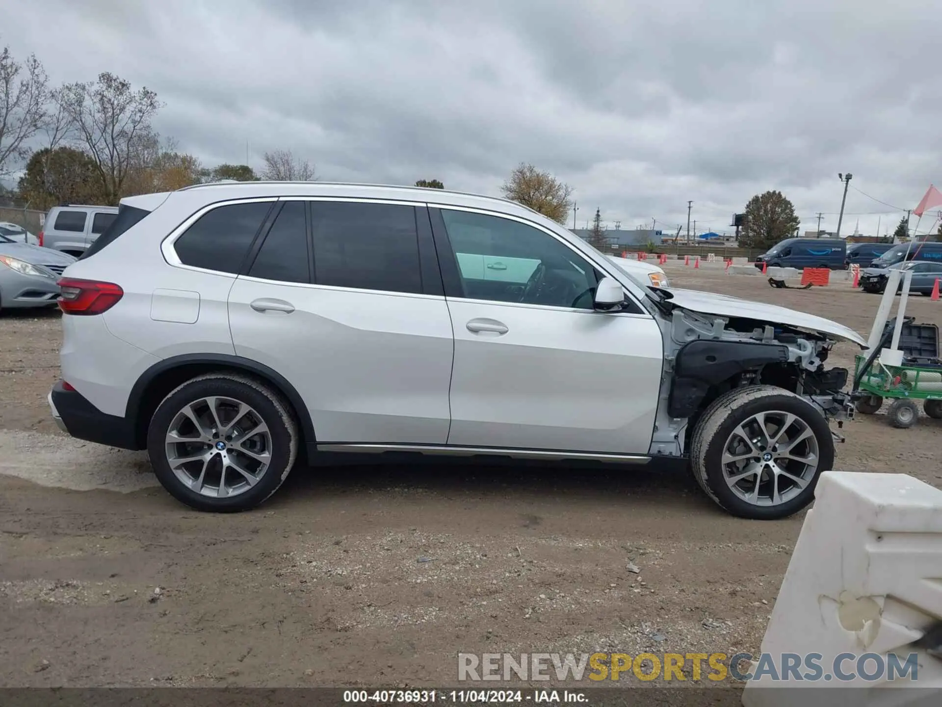 13 Photograph of a damaged car 5UXCR6C5XKLL01386 BMW X5 2019