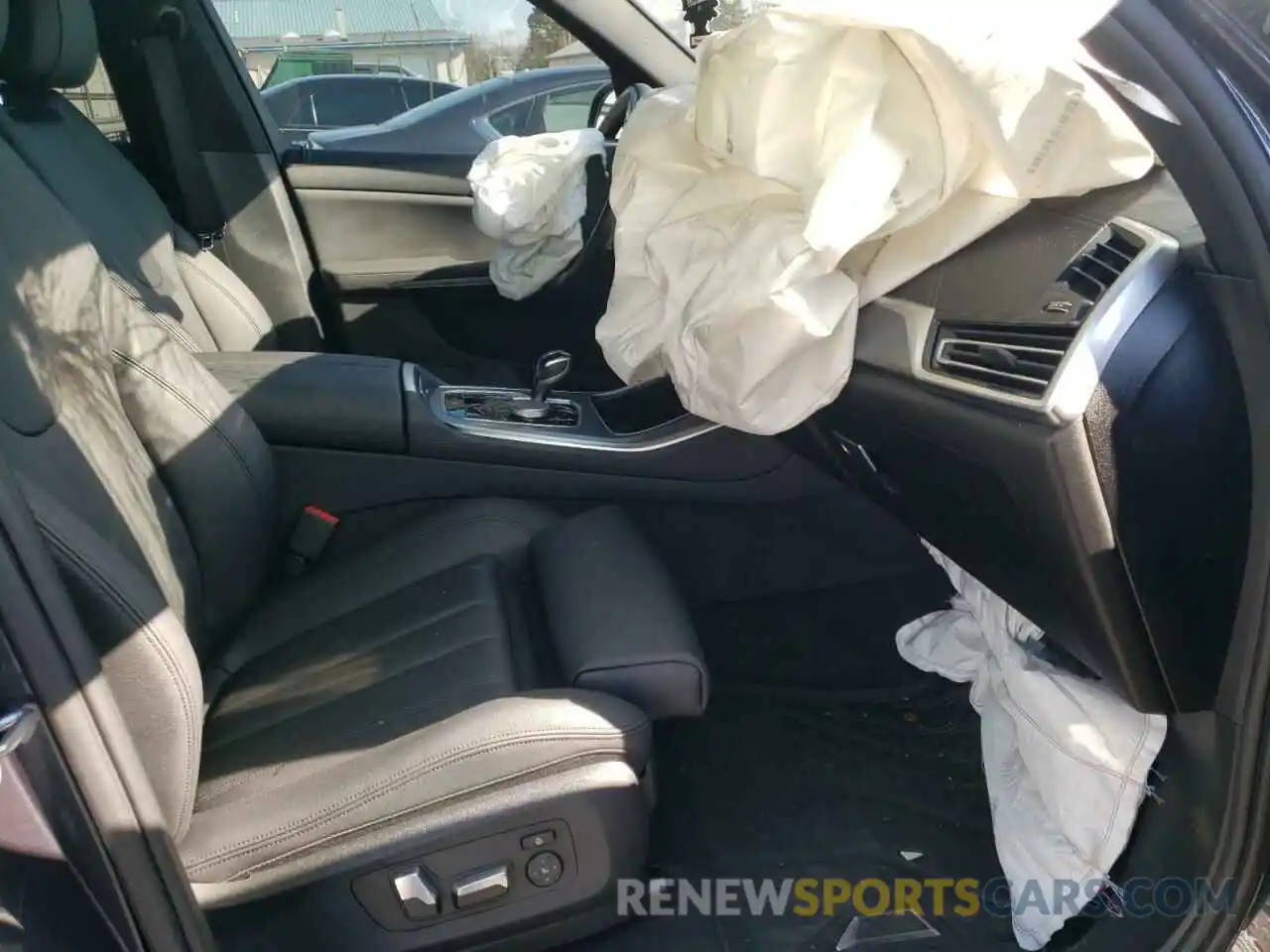 5 Photograph of a damaged car 5UXCR6C5XKLL14820 BMW X5 2019