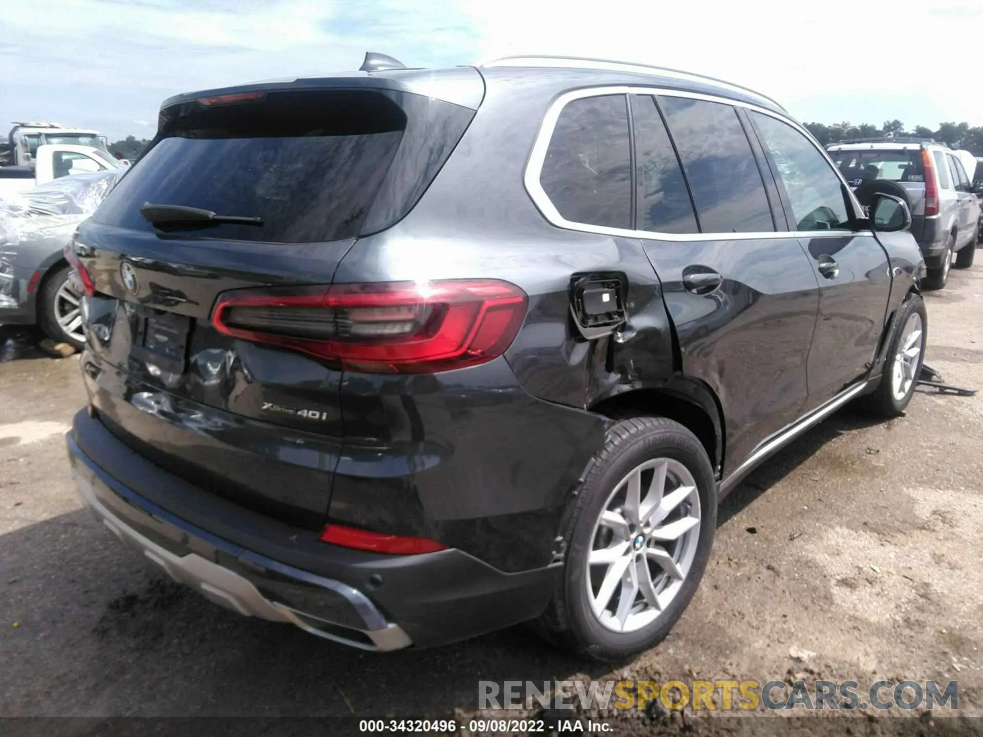 4 Photograph of a damaged car 5UXCR6C5XKLL65041 BMW X5 2019