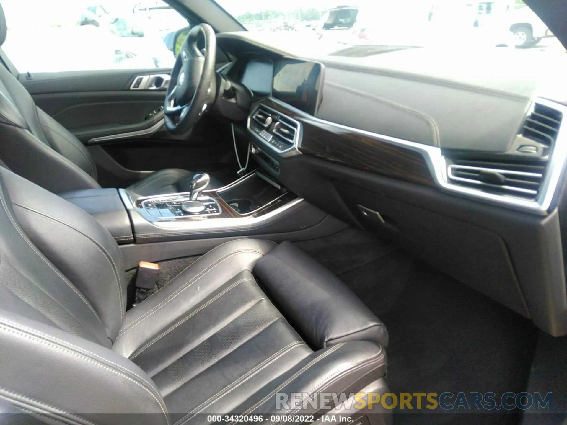 5 Photograph of a damaged car 5UXCR6C5XKLL65041 BMW X5 2019