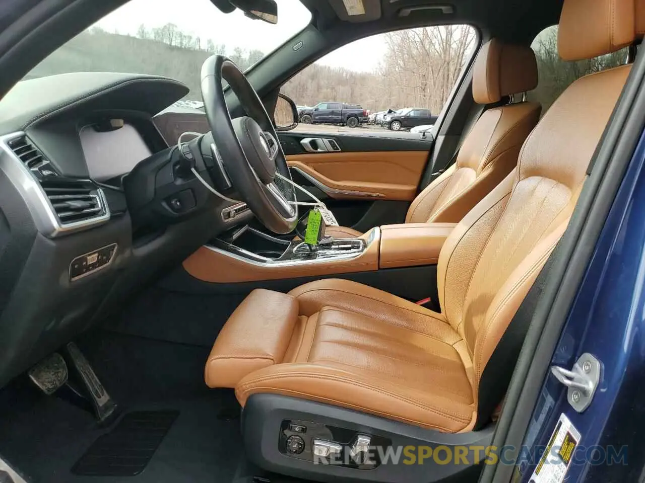 7 Photograph of a damaged car 5UXJU2C50KLN64498 BMW X5 2019
