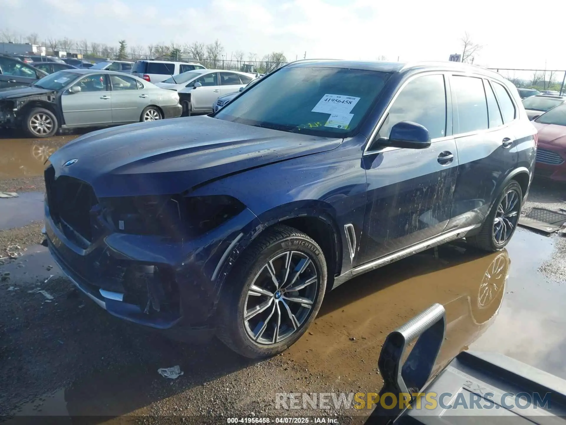 2 Photograph of a damaged car 5UXJU2C50KLN67353 BMW X5 2019