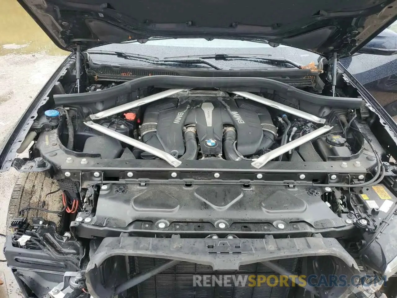 12 Photograph of a damaged car 5UXJU2C52KLN67919 BMW X5 2019