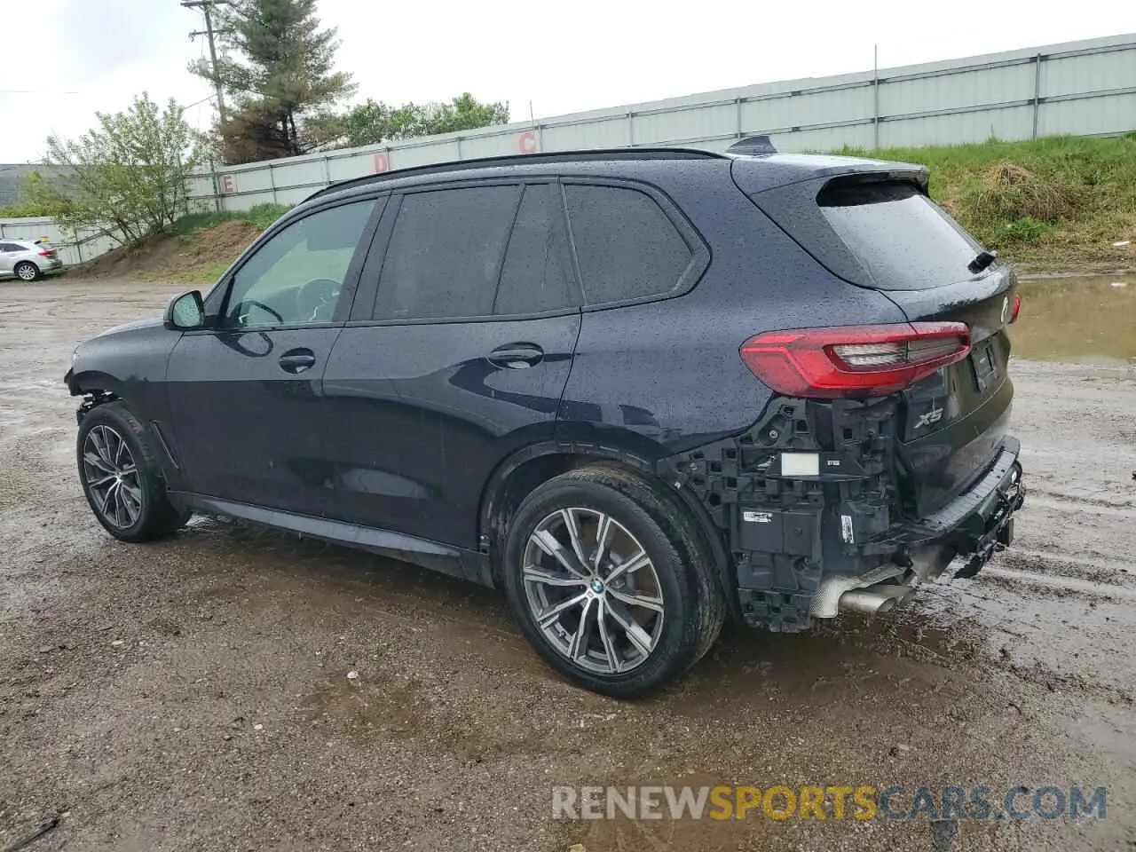 2 Photograph of a damaged car 5UXJU2C52KLN67919 BMW X5 2019