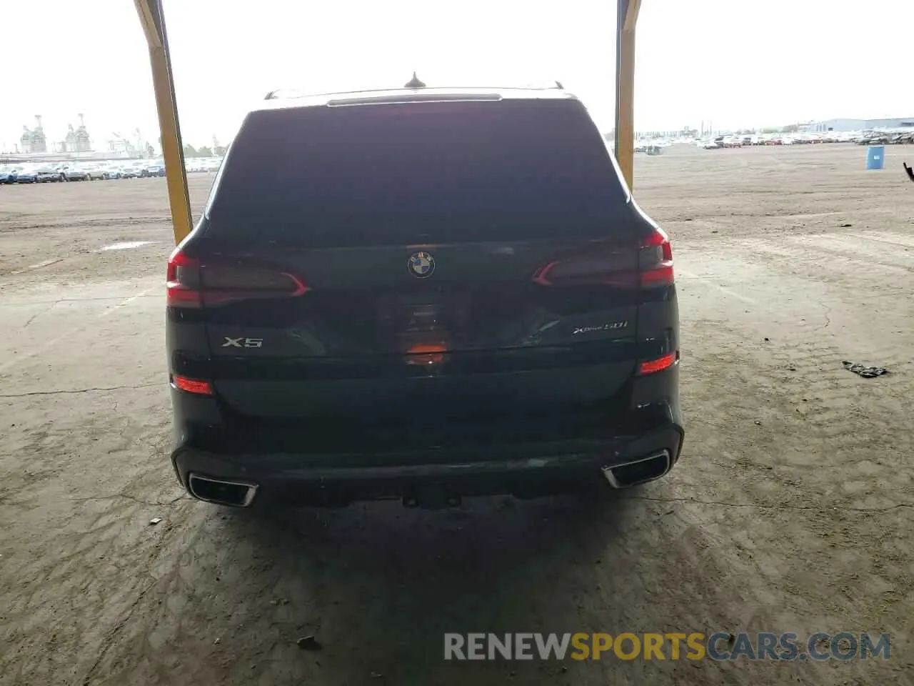 6 Photograph of a damaged car 5UXJU2C53KLN64107 BMW X5 2019