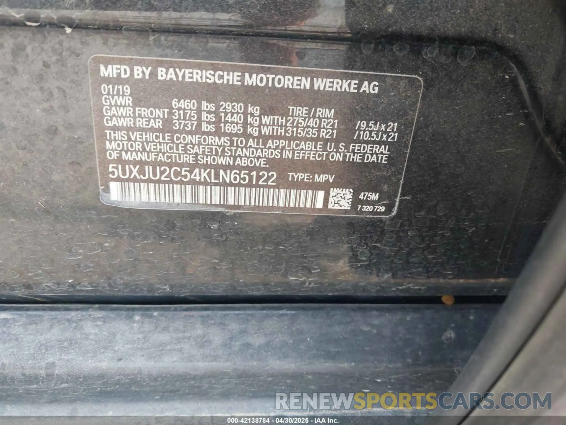 9 Photograph of a damaged car 5UXJU2C54KLN65122 BMW X5 2019