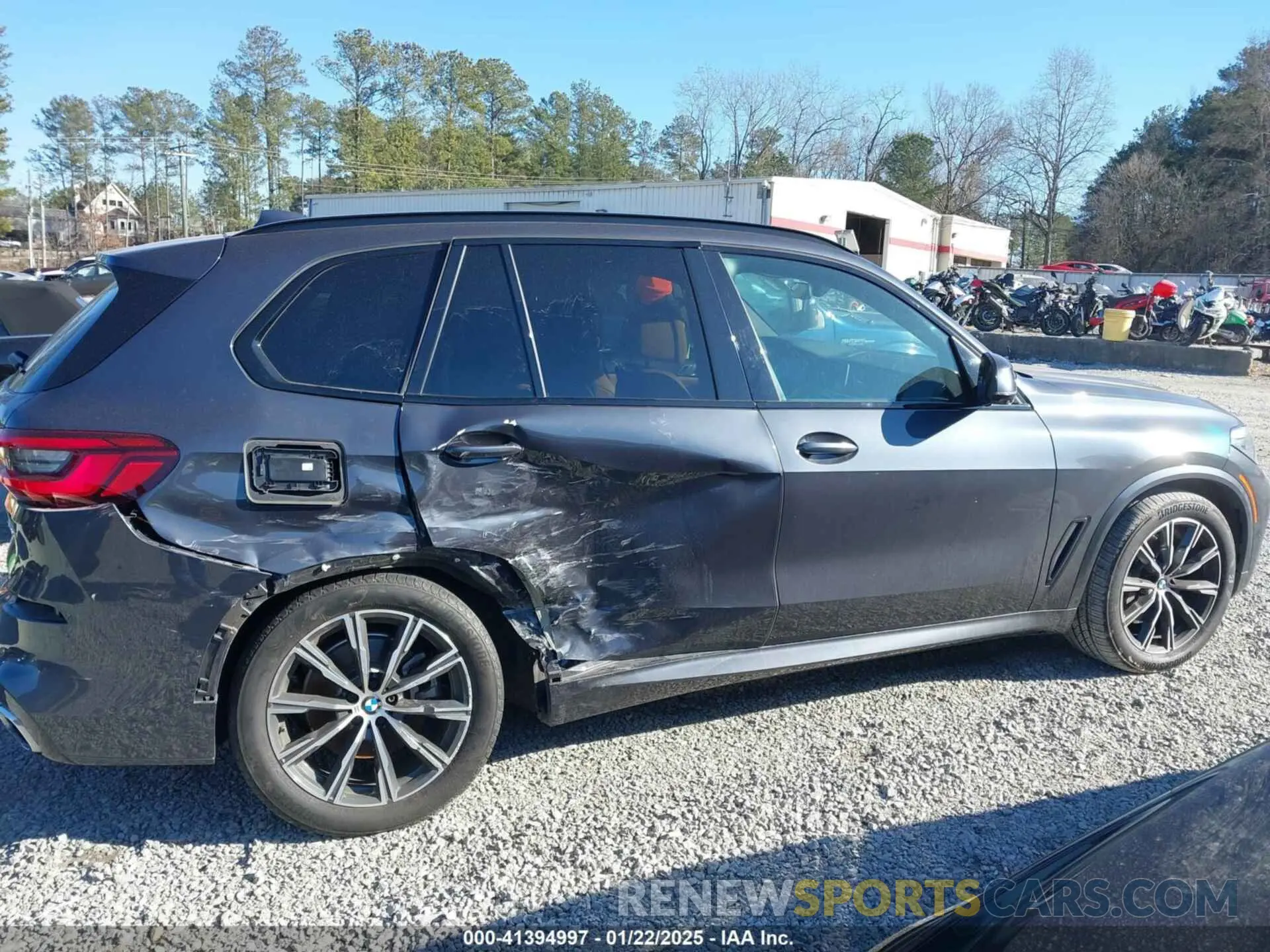 13 Photograph of a damaged car 5UXJU2C56KLN66899 BMW X5 2019