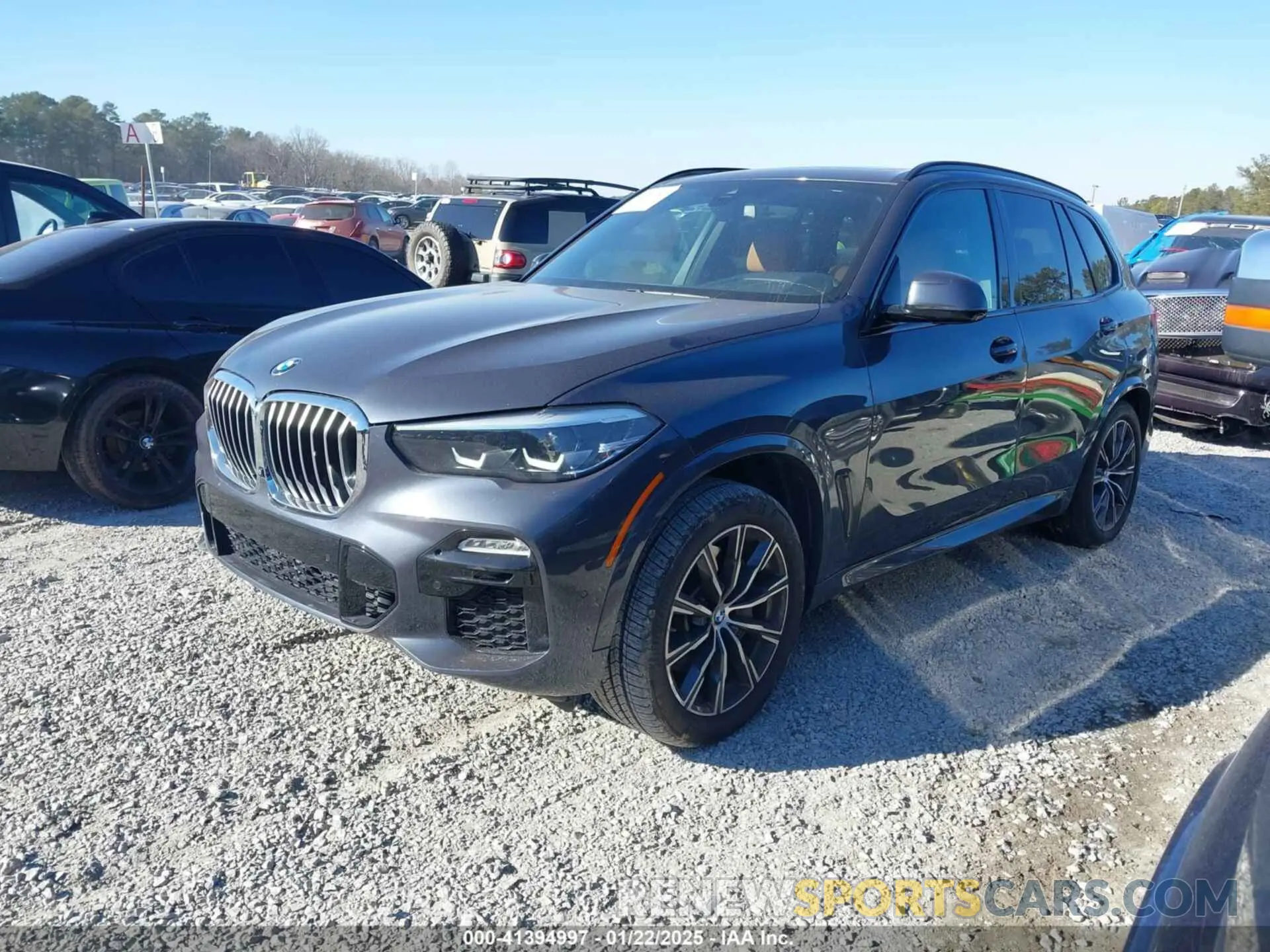 2 Photograph of a damaged car 5UXJU2C56KLN66899 BMW X5 2019