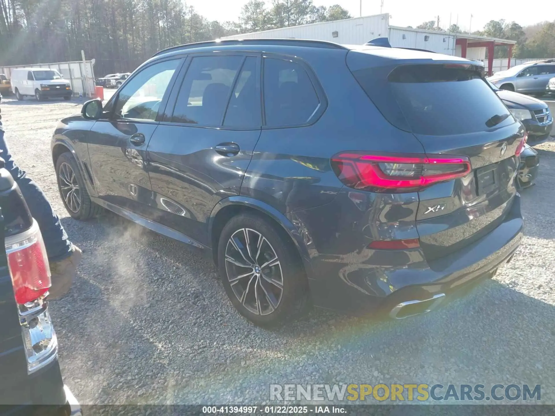 3 Photograph of a damaged car 5UXJU2C56KLN66899 BMW X5 2019