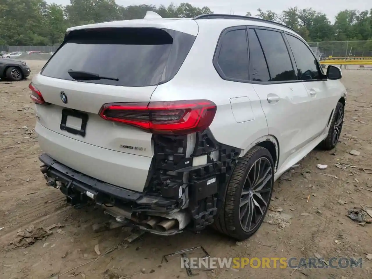 4 Photograph of a damaged car 5UXJU2C57KLB15287 BMW X5 2019