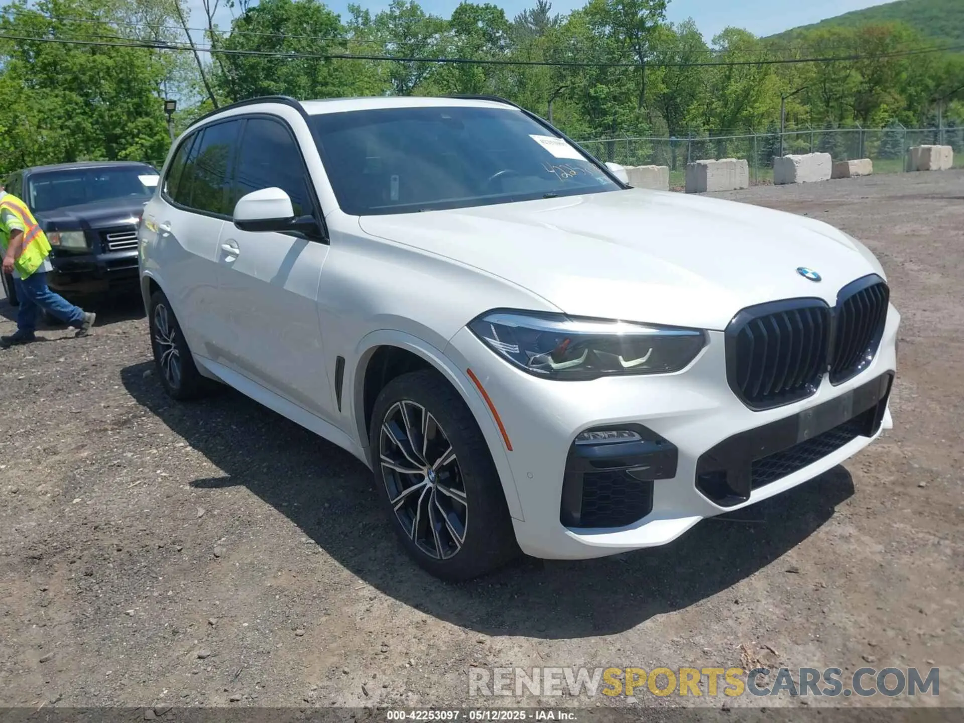 1 Photograph of a damaged car 5UXJU2C57KLN66278 BMW X5 2019
