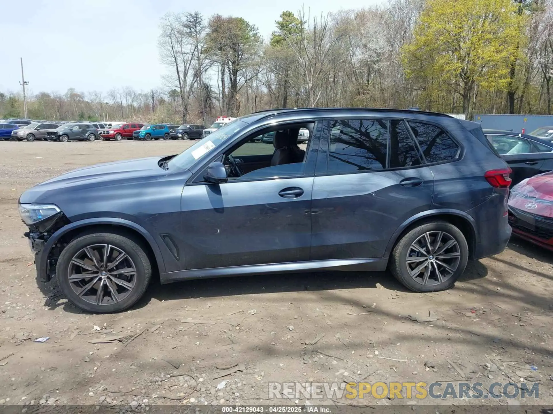 14 Photograph of a damaged car 5UXJU2C59KLN66394 BMW X5 2019