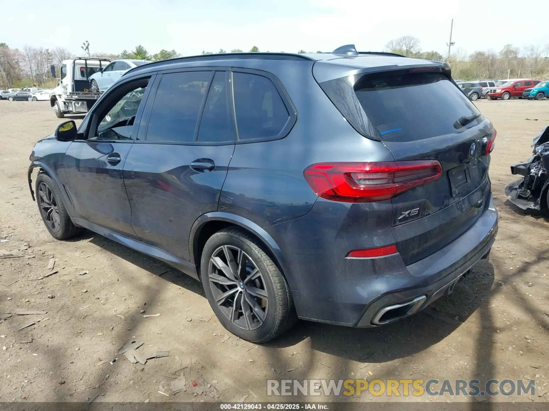 3 Photograph of a damaged car 5UXJU2C59KLN66394 BMW X5 2019