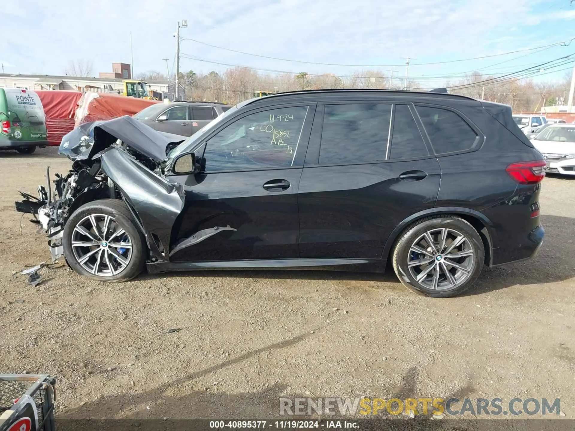 14 Photograph of a damaged car 5UXJU2C59KLN66833 BMW X5 2019