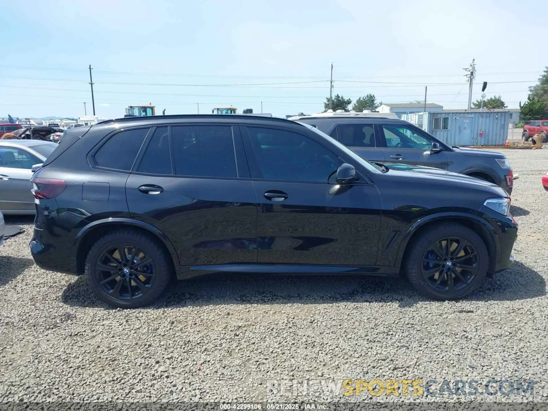 13 Photograph of a damaged car 5UXJU2C5XKLB15431 BMW X5 2019