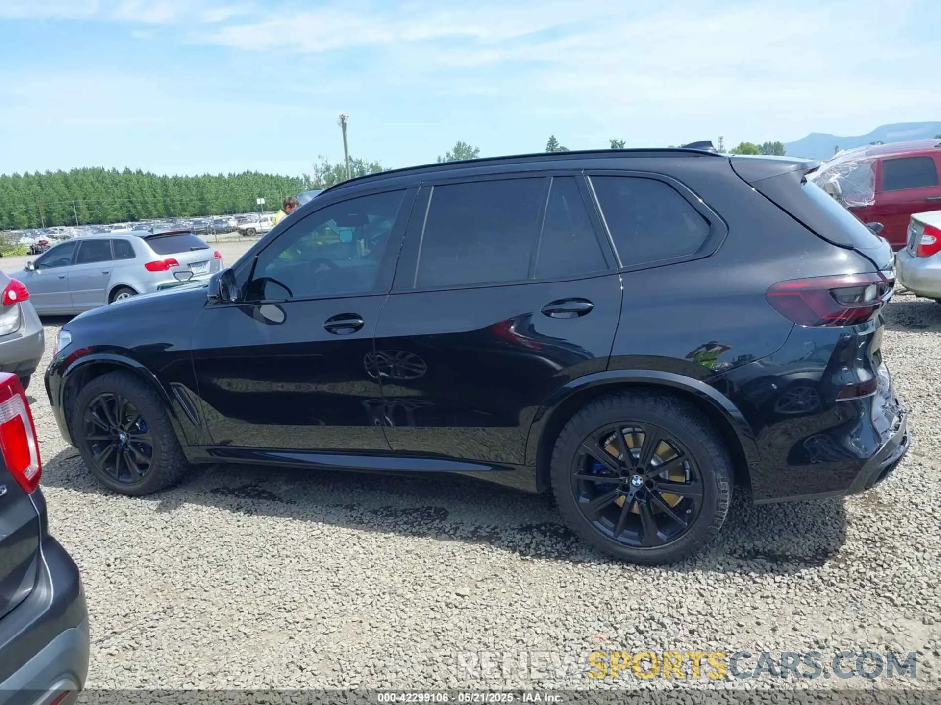 14 Photograph of a damaged car 5UXJU2C5XKLB15431 BMW X5 2019
