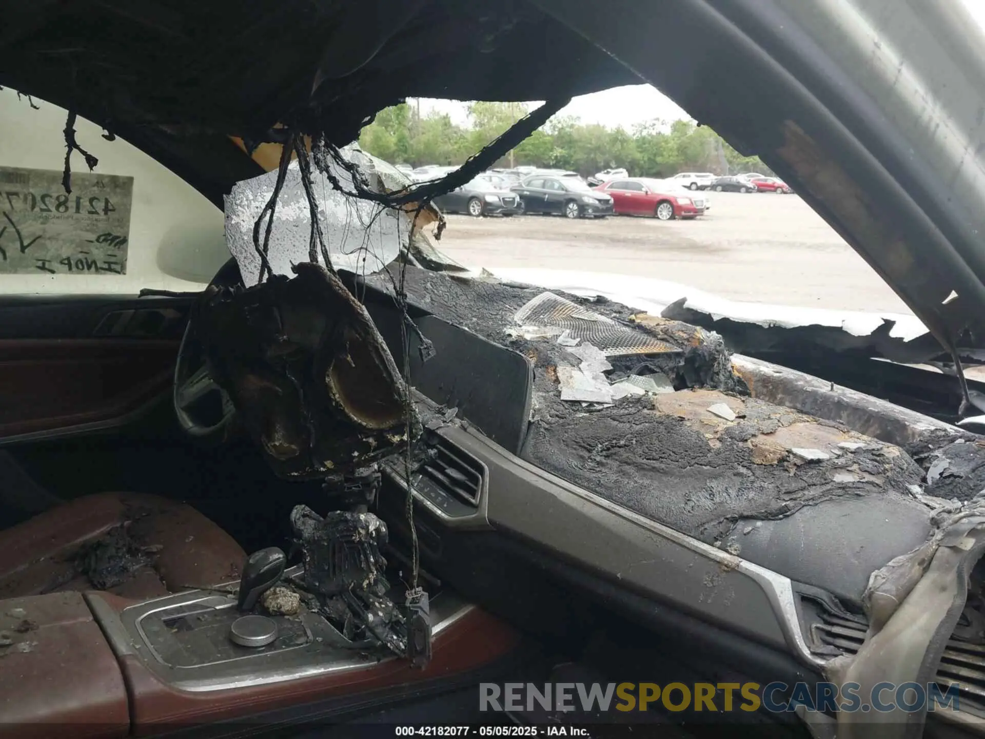 15 Photograph of a damaged car 5UXJU2C5XKLN64637 BMW X5 2019
