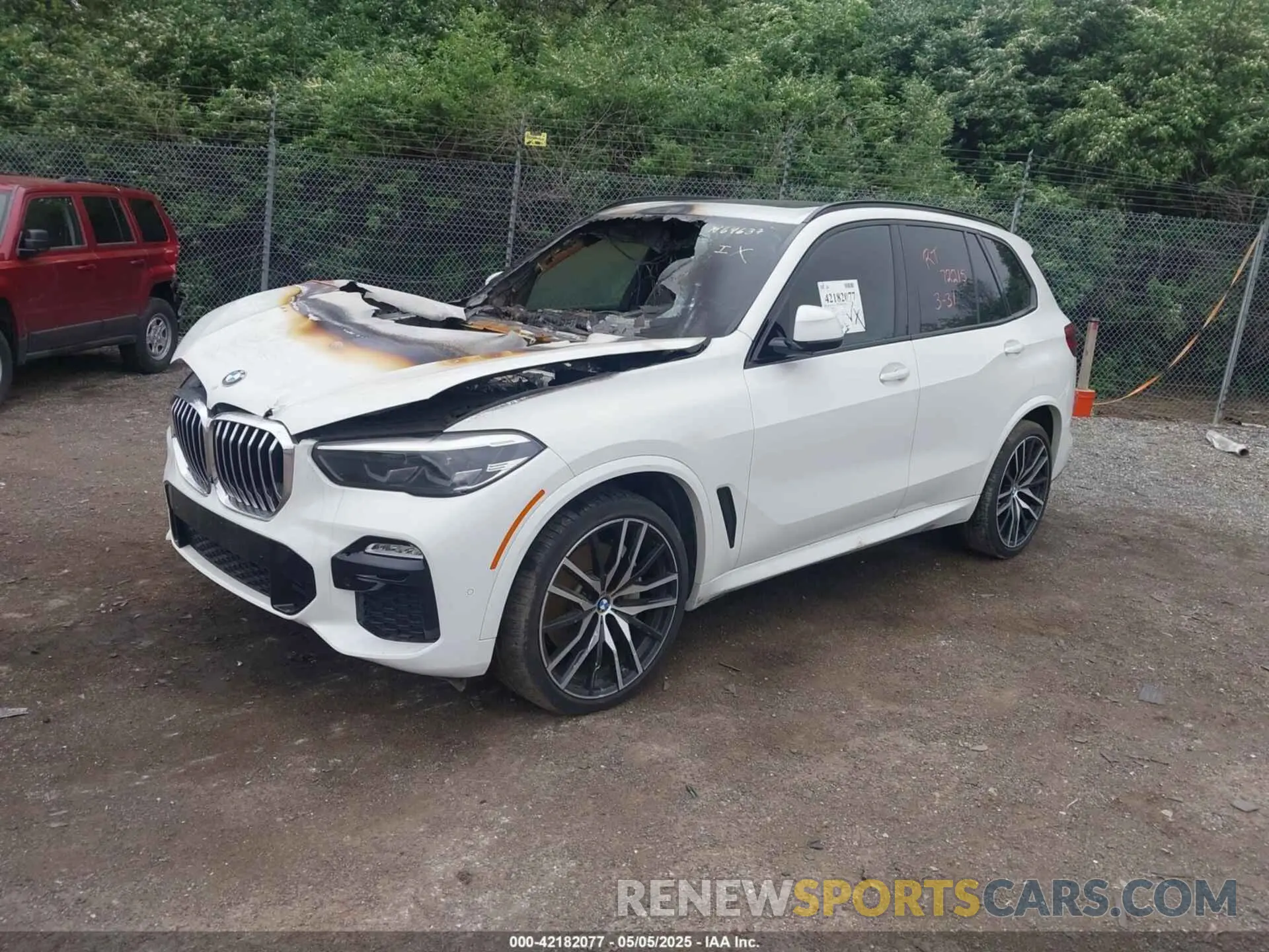2 Photograph of a damaged car 5UXJU2C5XKLN64637 BMW X5 2019