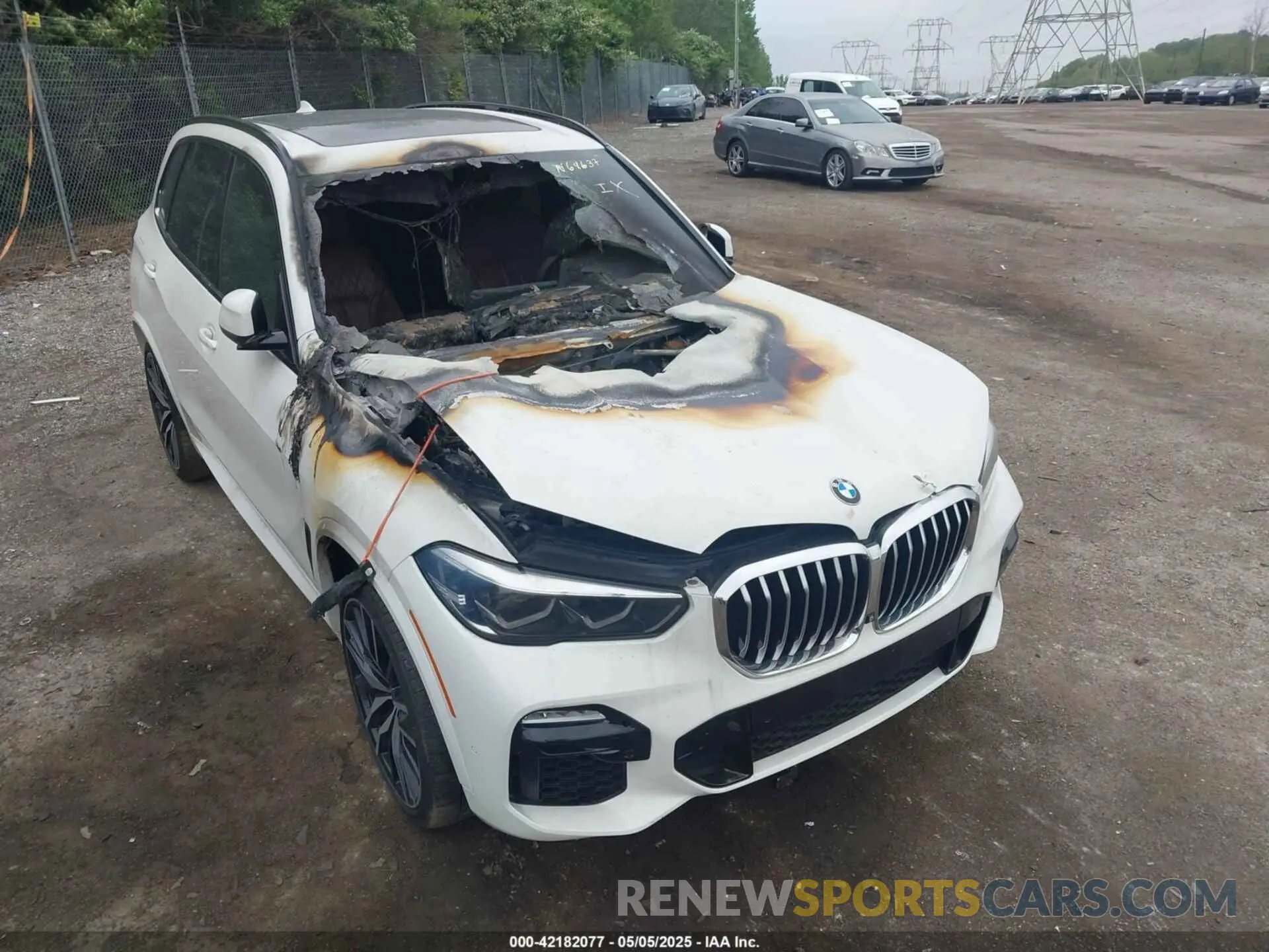 6 Photograph of a damaged car 5UXJU2C5XKLN64637 BMW X5 2019