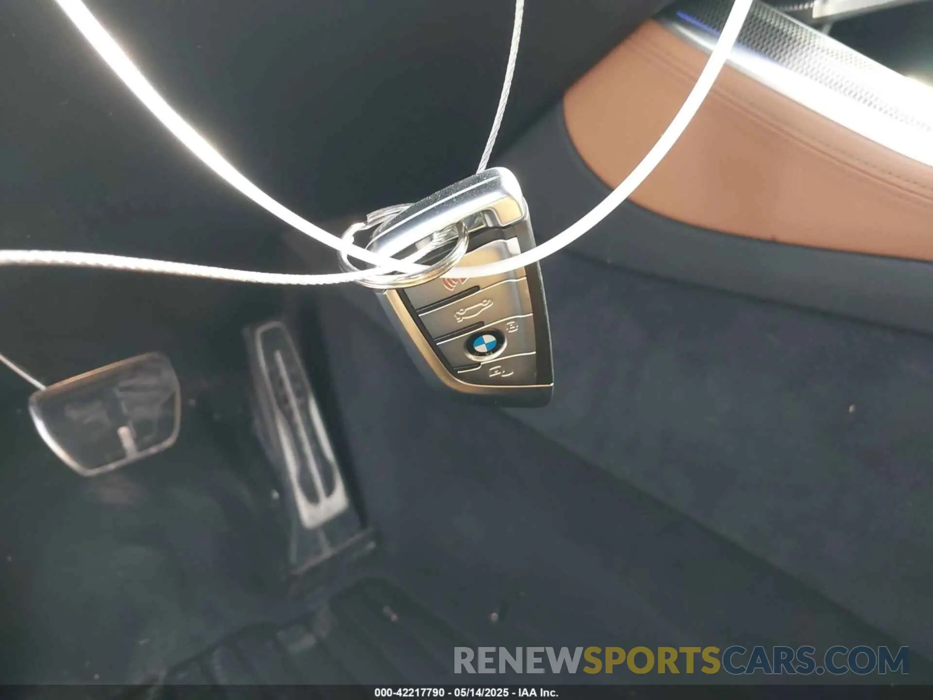 11 Photograph of a damaged car 5UXJU2C5XKLN65156 BMW X5 2019