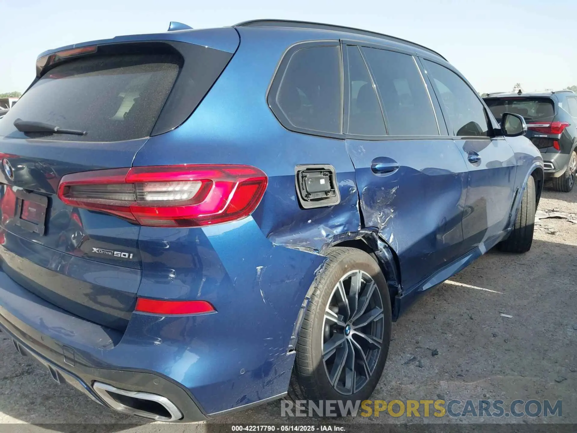 6 Photograph of a damaged car 5UXJU2C5XKLN65156 BMW X5 2019