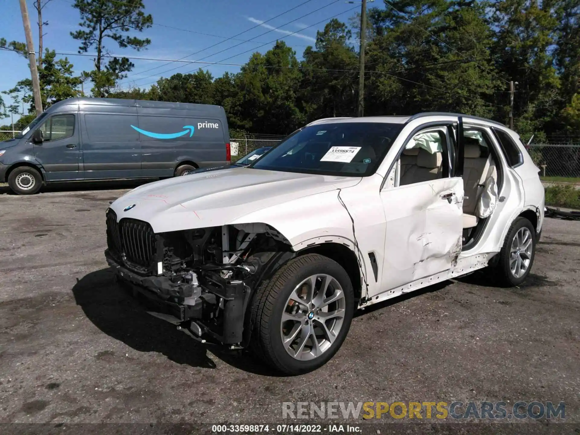 6 Photograph of a damaged car 5UXCR4C00L9C39703 BMW X5 2020