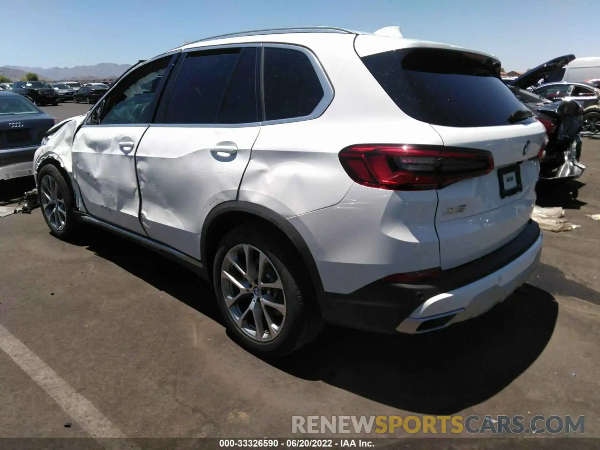 3 Photograph of a damaged car 5UXCR4C01L9B55826 BMW X5 2020