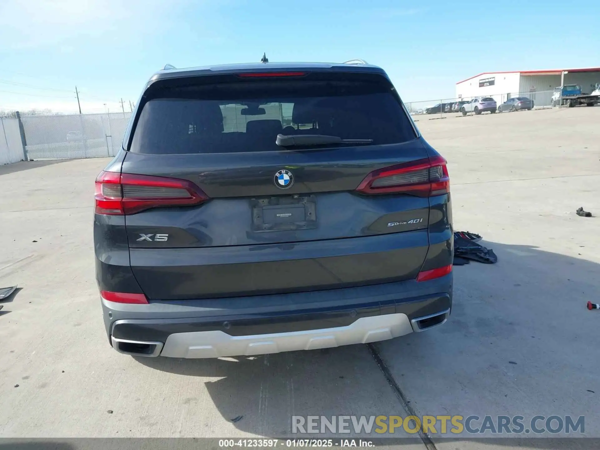 16 Photograph of a damaged car 5UXCR4C01L9C29648 BMW X5 2020