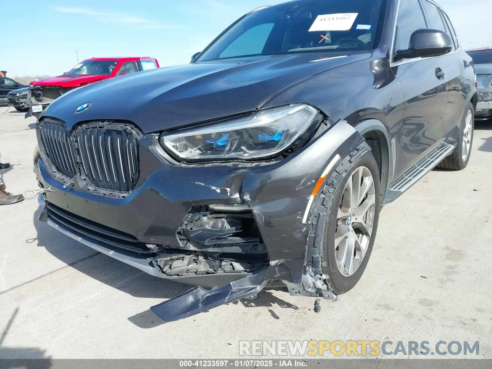 6 Photograph of a damaged car 5UXCR4C01L9C29648 BMW X5 2020