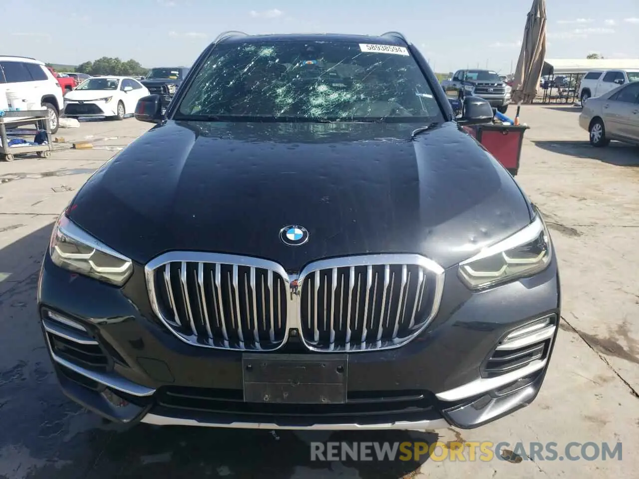 5 Photograph of a damaged car 5UXCR4C01L9C83645 BMW X5 2020