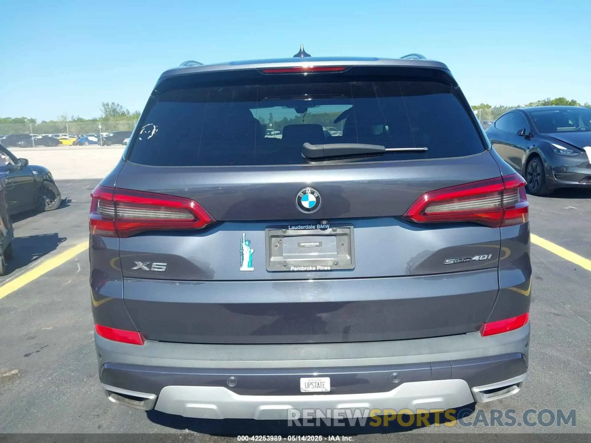 16 Photograph of a damaged car 5UXCR4C01LLW64122 BMW X5 2020