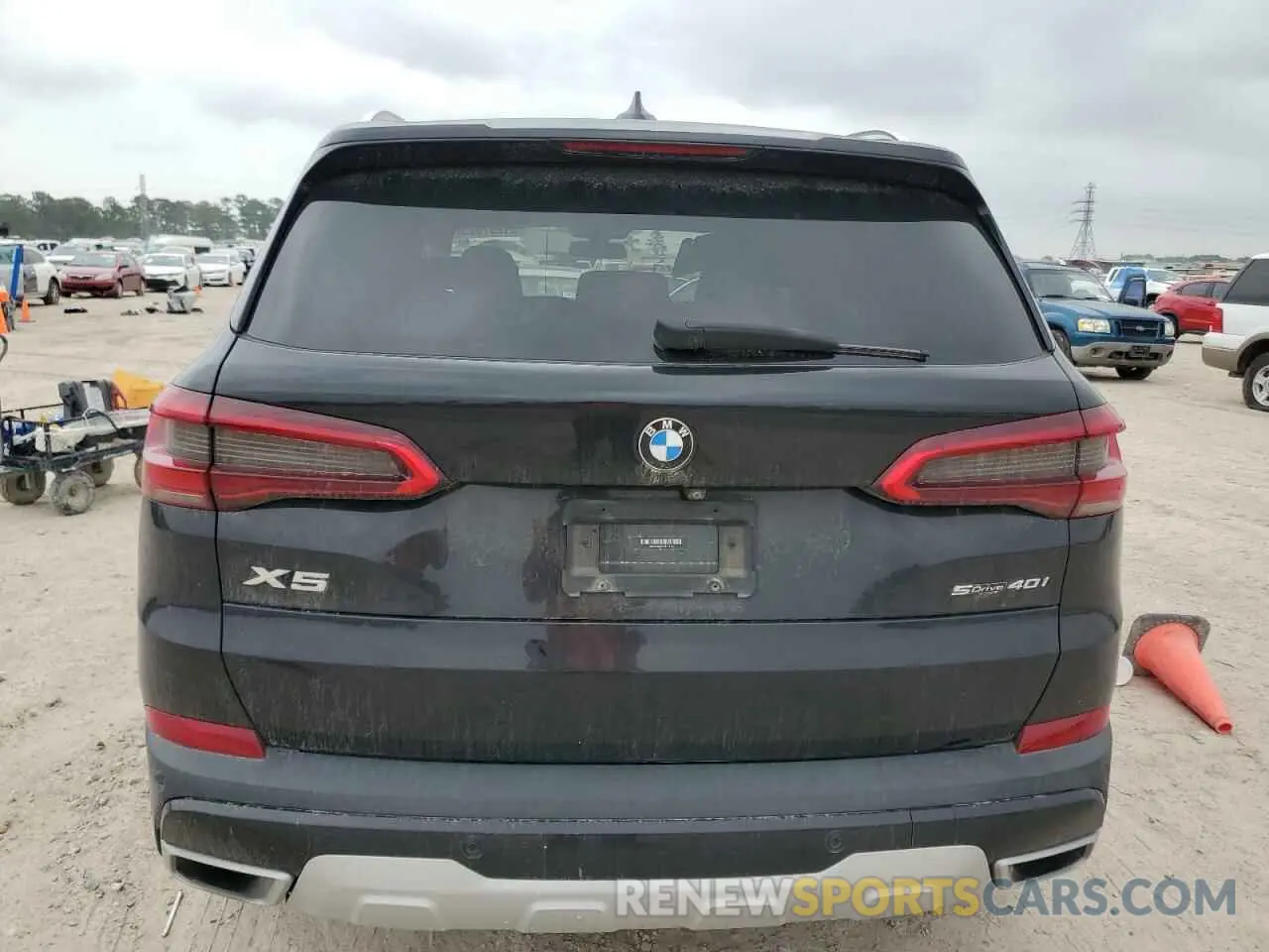 6 Photograph of a damaged car 5UXCR4C02L9B11513 BMW X5 2020