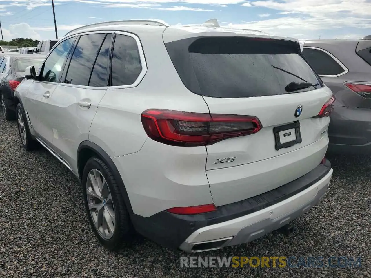 2 Photograph of a damaged car 5UXCR4C02L9B43426 BMW X5 2020