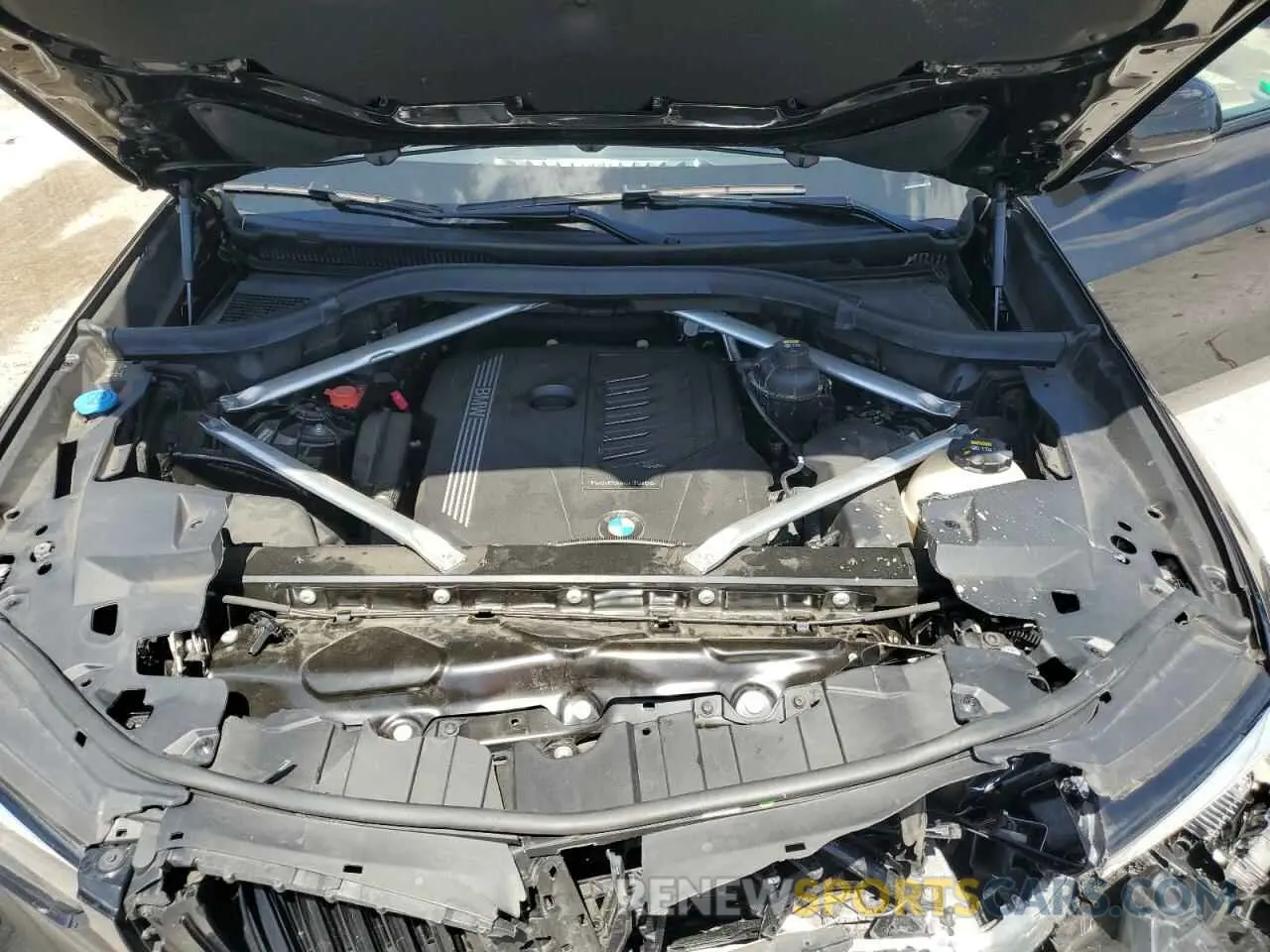 14 Photograph of a damaged car 5UXCR4C02LLT18645 BMW X5 2020