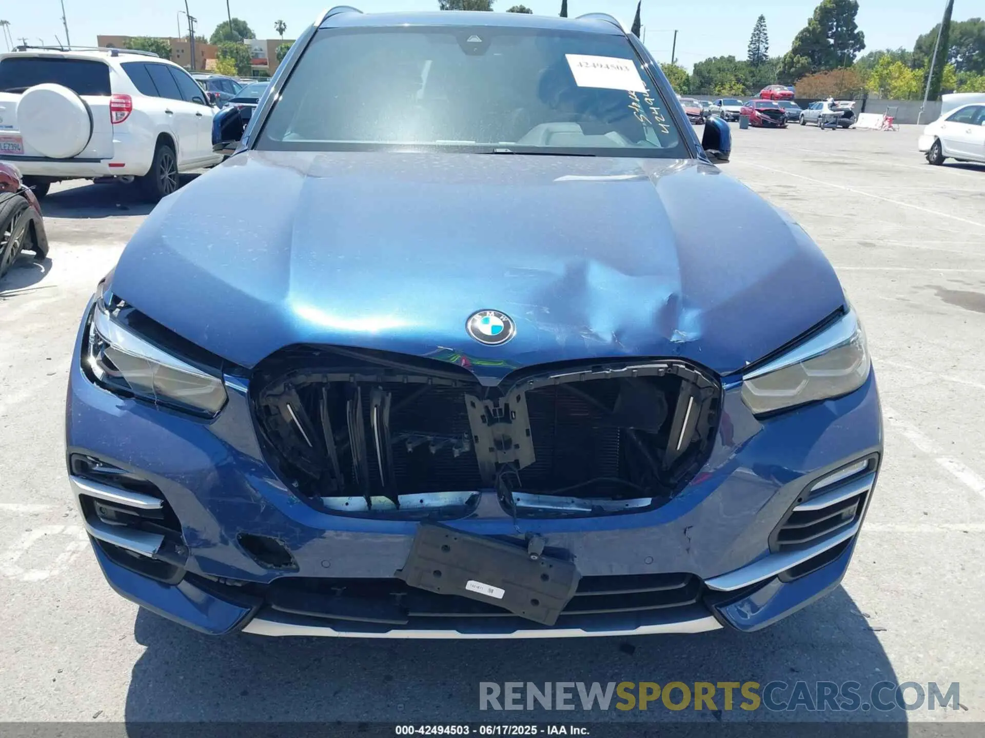 12 Photograph of a damaged car 5UXCR4C03L9C82755 BMW X5 2020