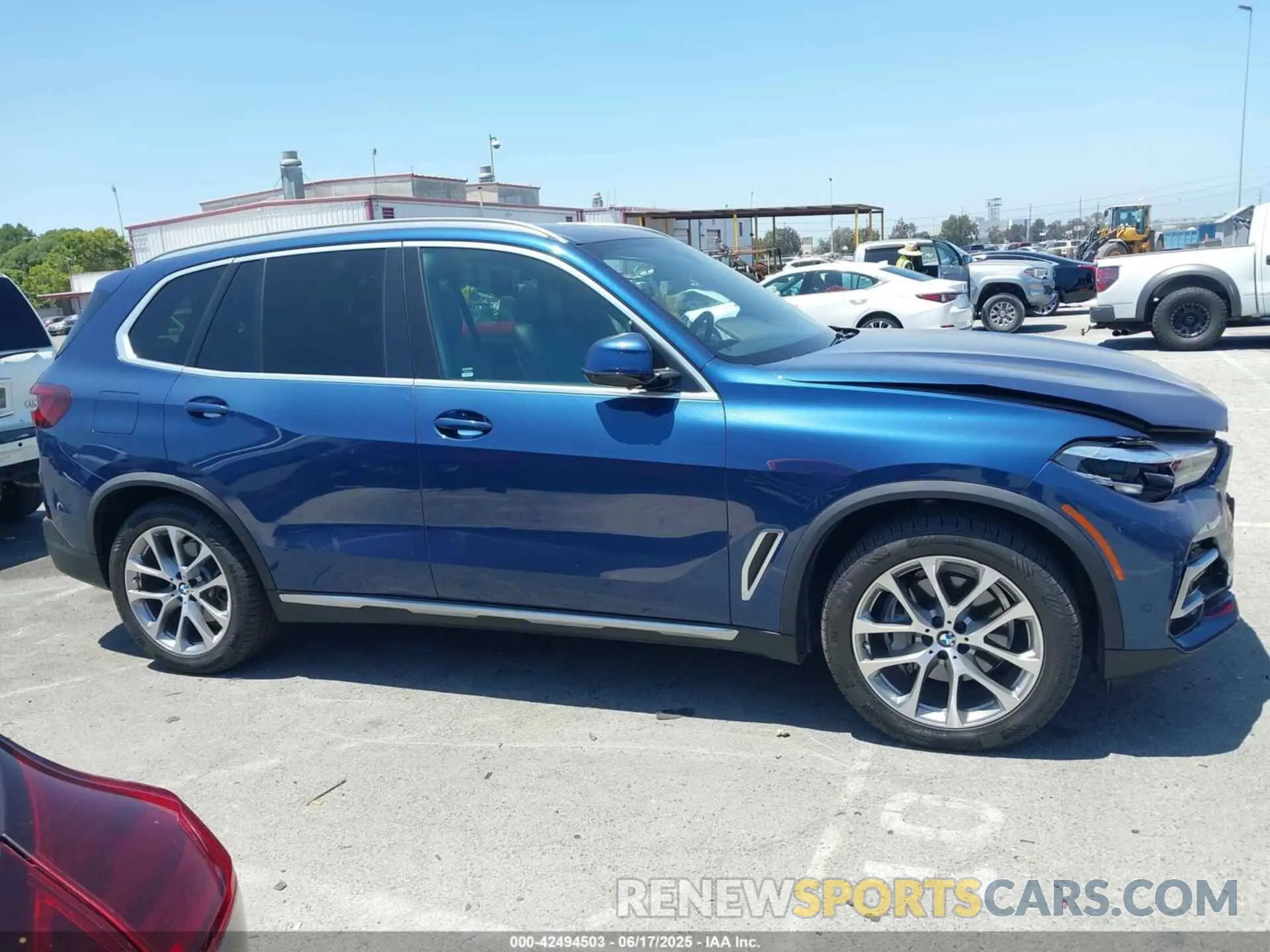 13 Photograph of a damaged car 5UXCR4C03L9C82755 BMW X5 2020