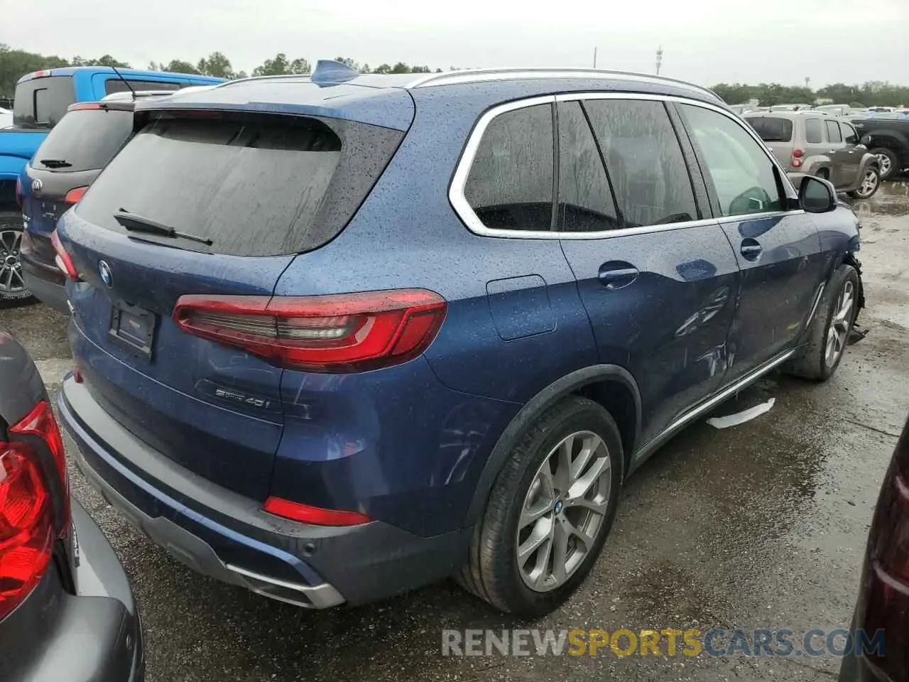 4 Photograph of a damaged car 5UXCR4C03LLW65126 BMW X5 2020
