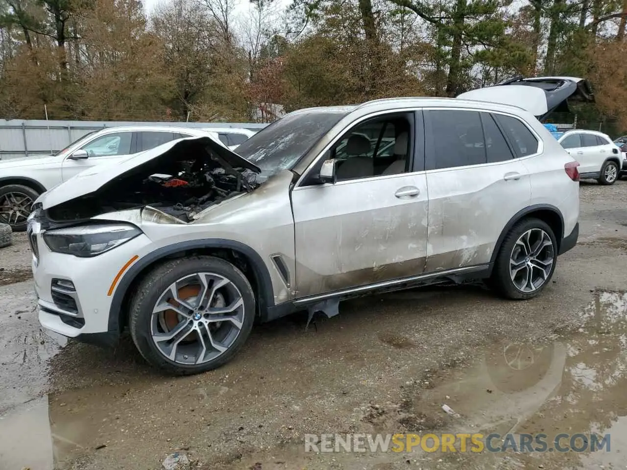 1 Photograph of a damaged car 5UXCR4C04L9C45455 BMW X5 2020