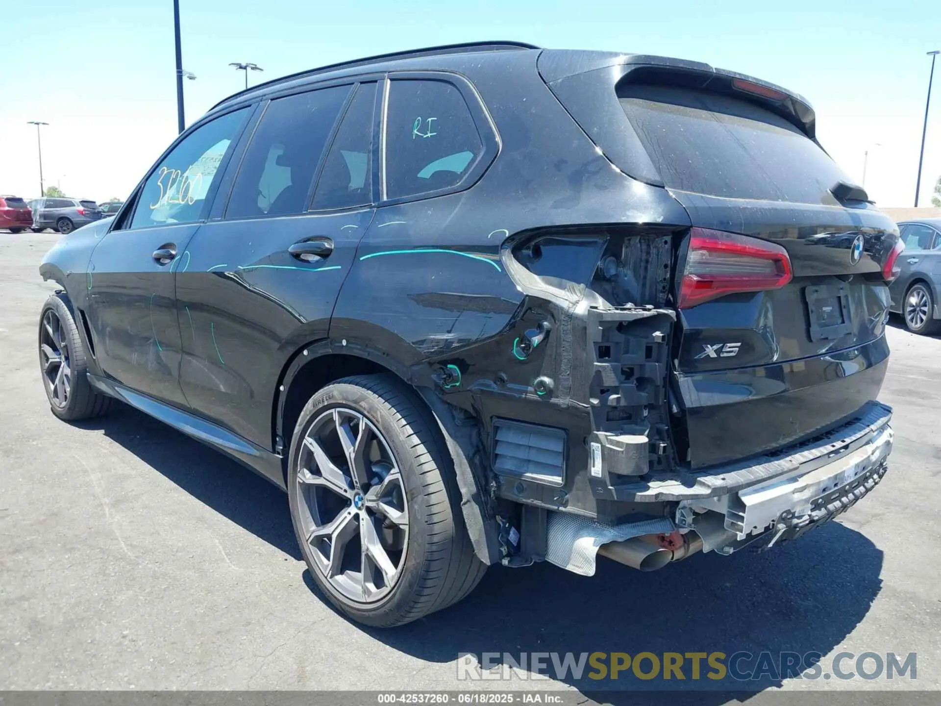 3 Photograph of a damaged car 5UXCR4C05L9B38334 BMW X5 2020