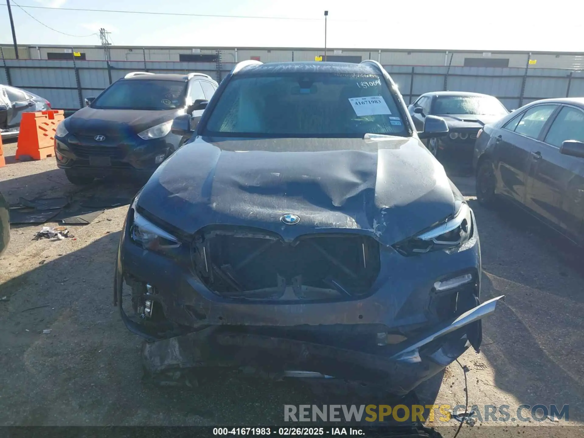12 Photograph of a damaged car 5UXCR4C05L9C54889 BMW X5 2020