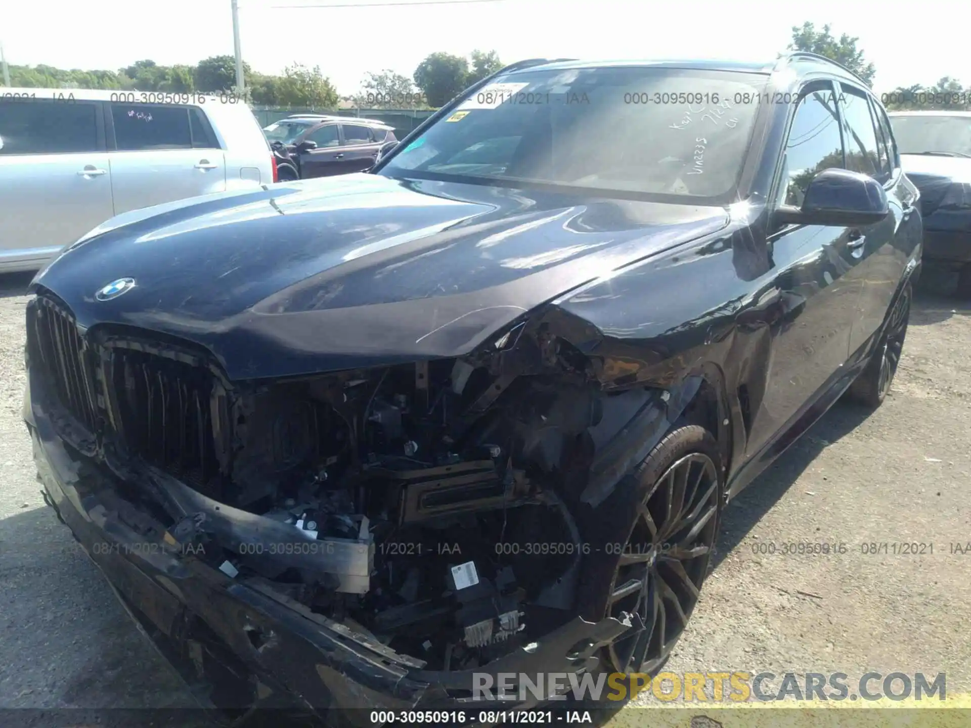 6 Photograph of a damaged car 5UXCR4C06L9B32235 BMW X5 2020