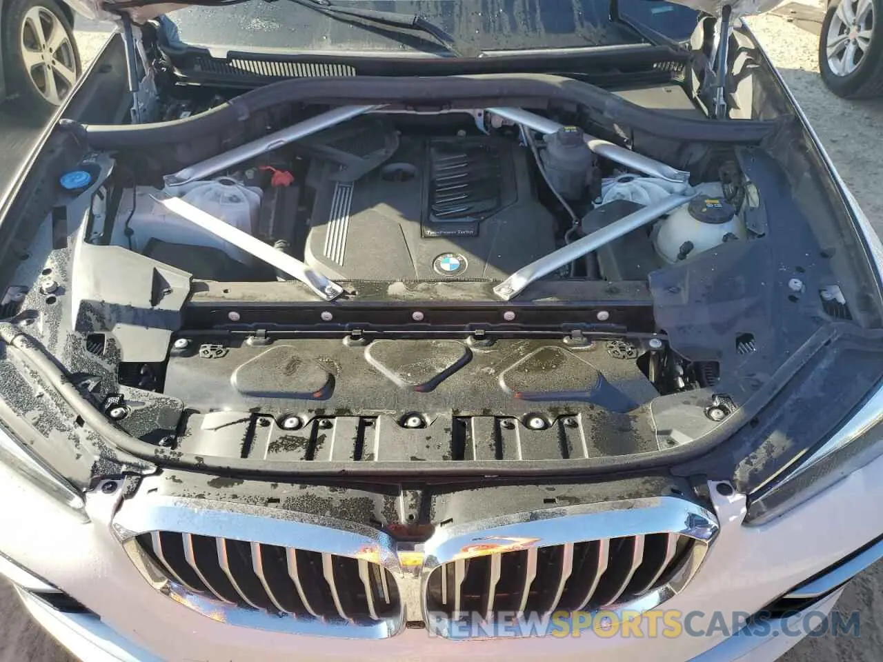 12 Photograph of a damaged car 5UXCR4C06L9C49782 BMW X5 2020