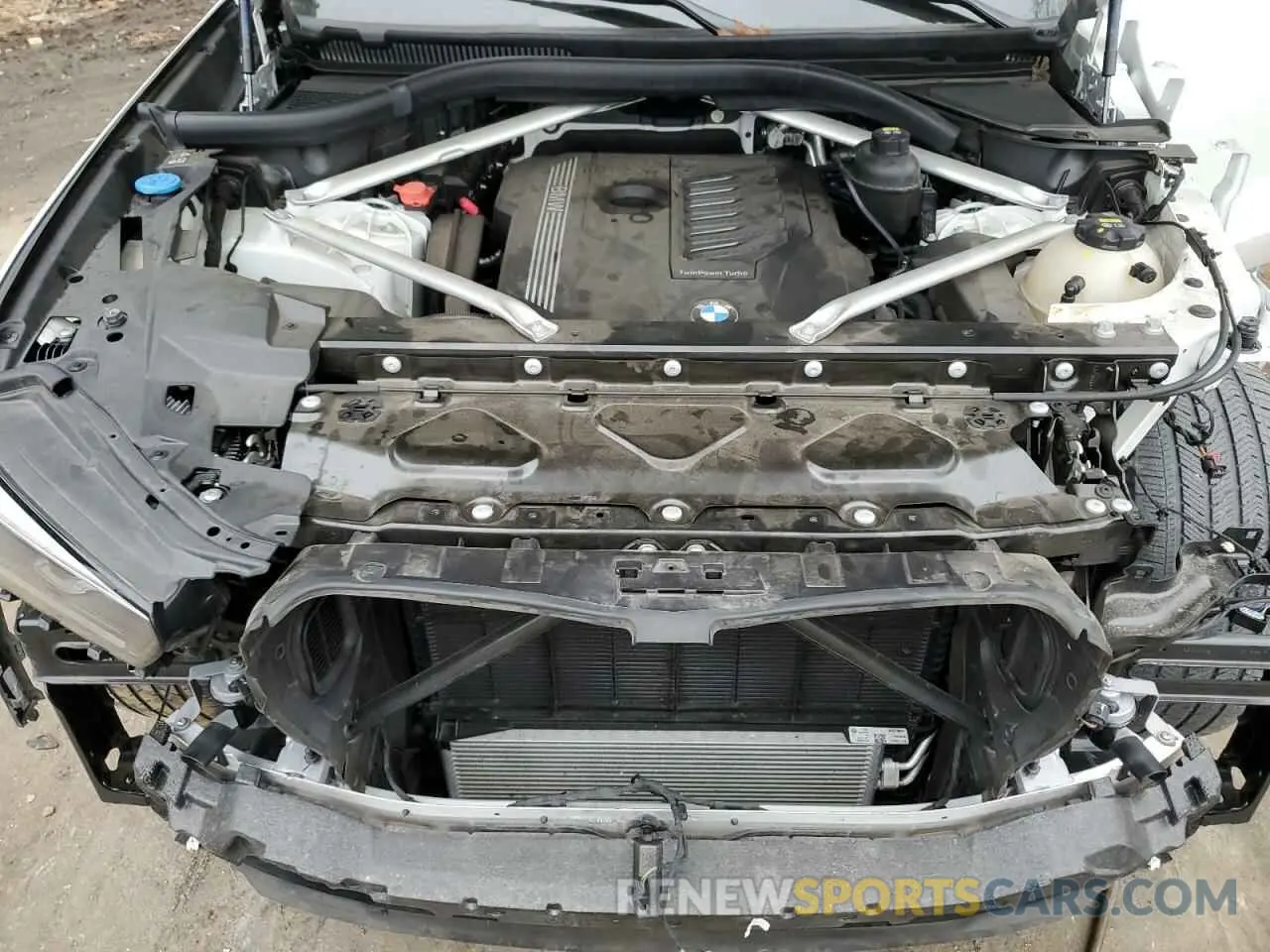 12 Photograph of a damaged car 5UXCR4C07L9C17567 BMW X5 2020