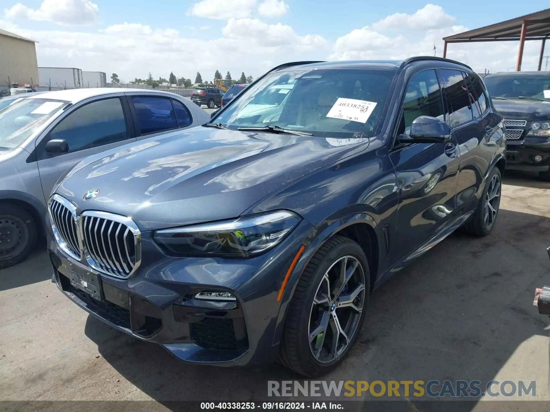 2 Photograph of a damaged car 5UXCR4C07LLT18687 BMW X5 2020
