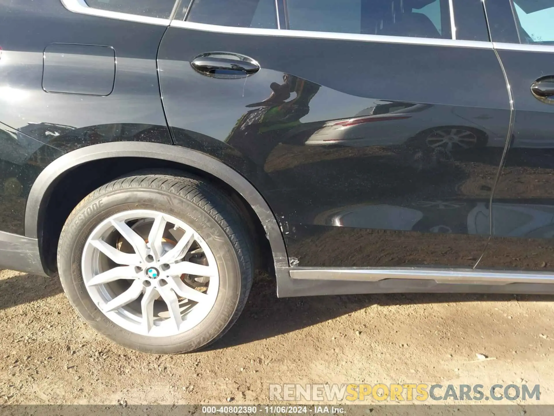 6 Photograph of a damaged car 5UXCR4C07LLW64822 BMW X5 2020