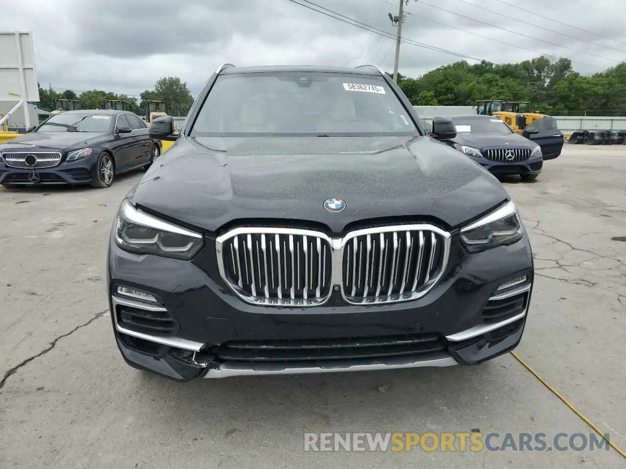 5 Photograph of a damaged car 5UXCR4C08L9B21821 BMW X5 2020