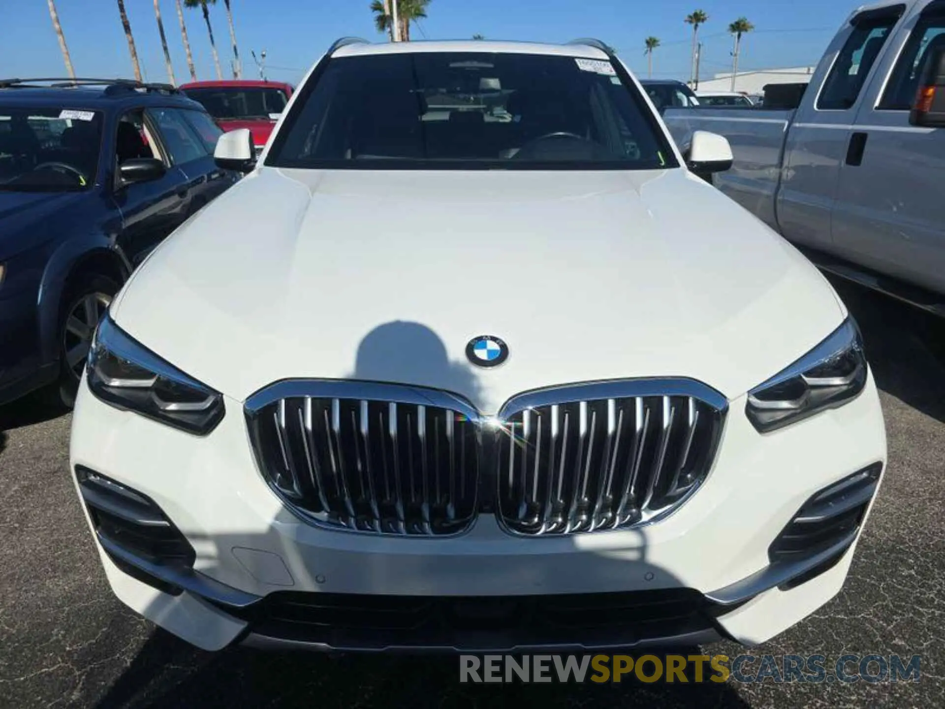 10 Photograph of a damaged car 5UXCR4C08L9B46718 BMW X5 2020
