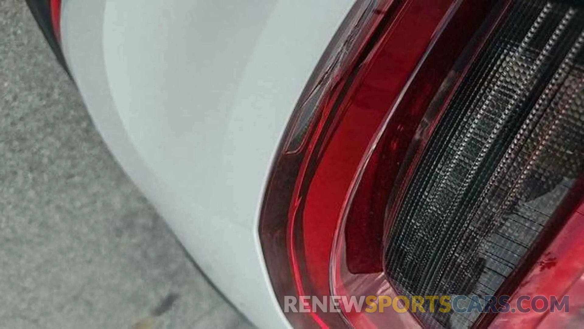 17 Photograph of a damaged car 5UXCR4C08L9B46718 BMW X5 2020