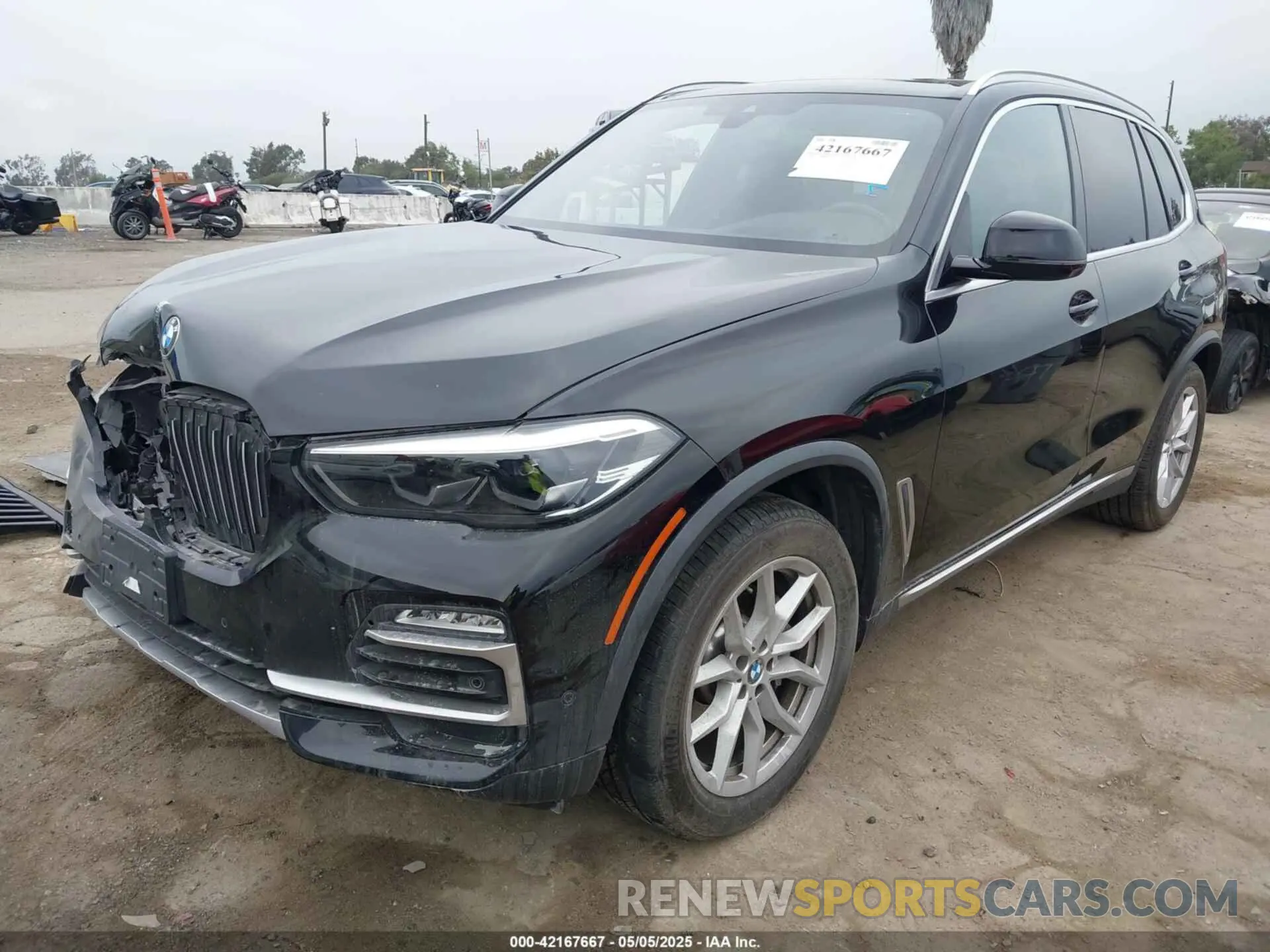 2 Photograph of a damaged car 5UXCR4C08L9C07517 BMW X5 2020