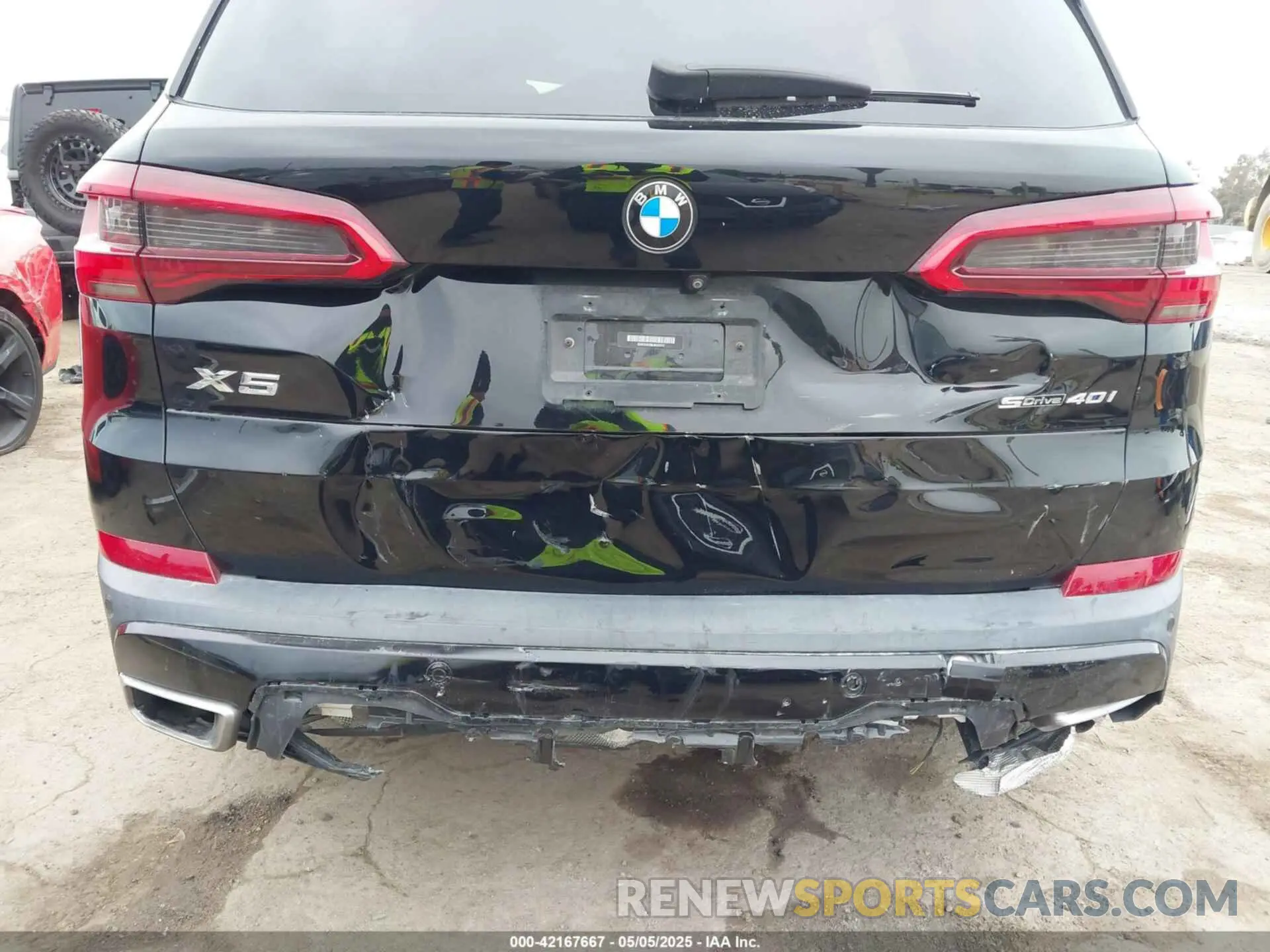 20 Photograph of a damaged car 5UXCR4C08L9C07517 BMW X5 2020